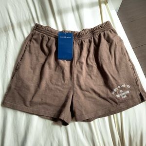 SOLD ON DEP*P brandy melville brown rosas shorts